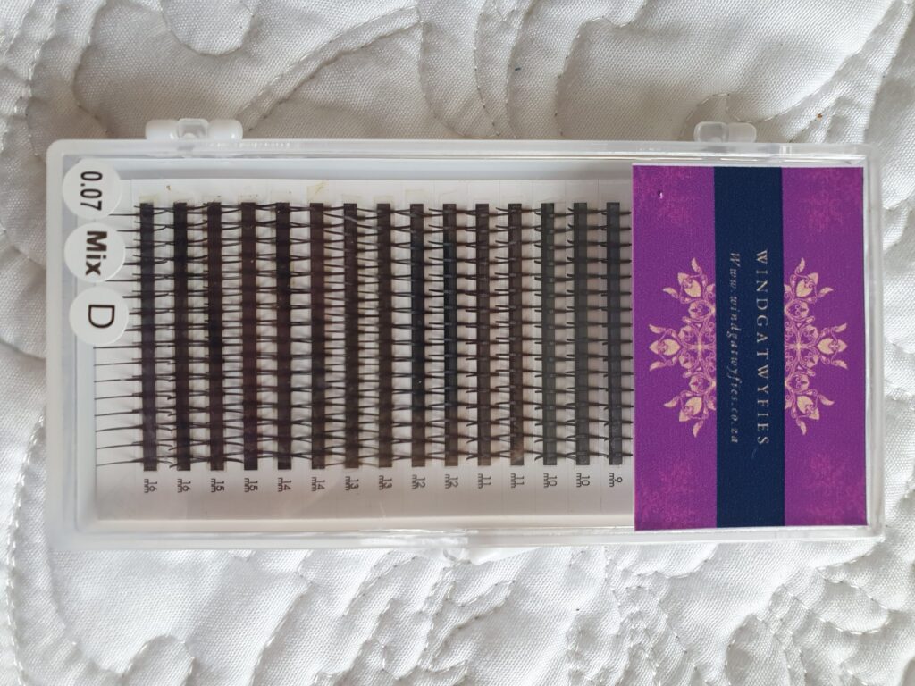 Mixed trays - Spike Lashes